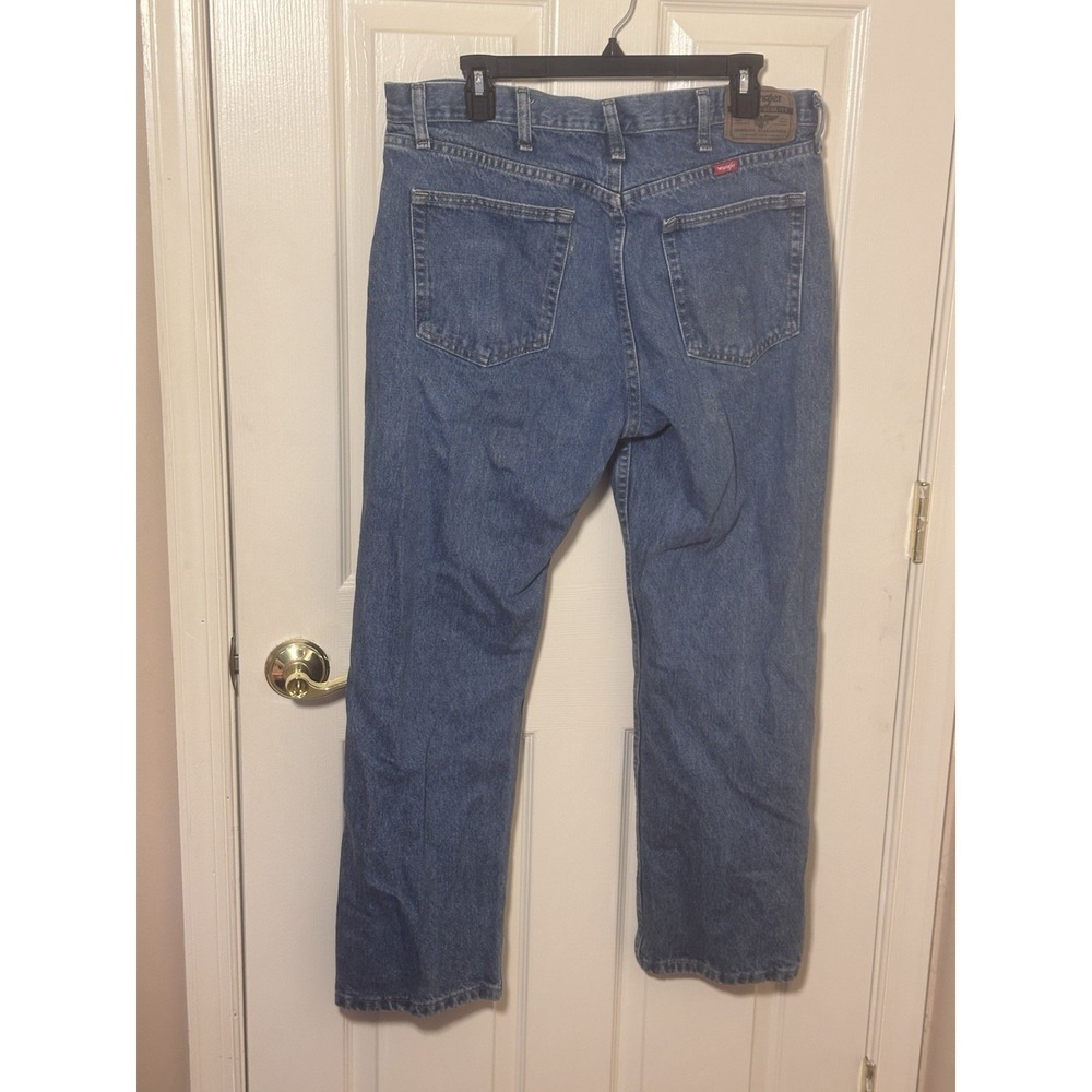 Wrangler Premium Quality Men's 36x29 Regular Fit Straight Leg Blue Jeans - Picture 2 of 5